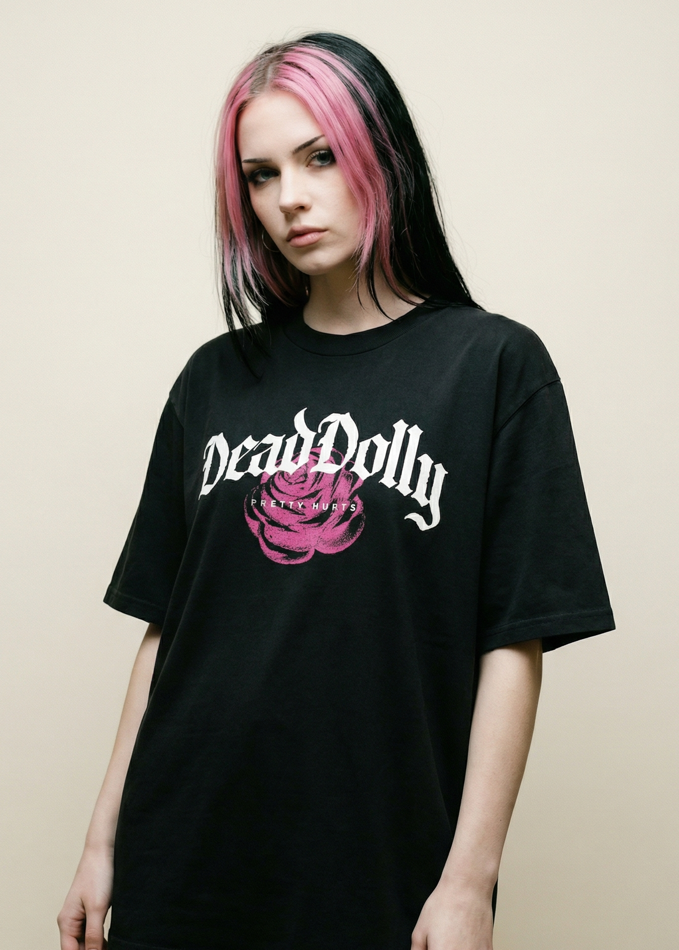 Pretty Hurts T-shirt / Front Print